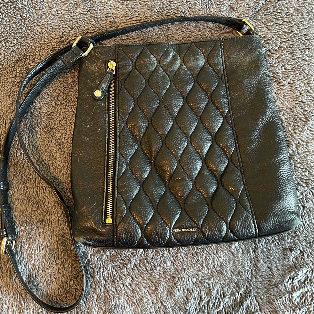 GUC quilted leather messenger/crossbody bag with tablet pocket